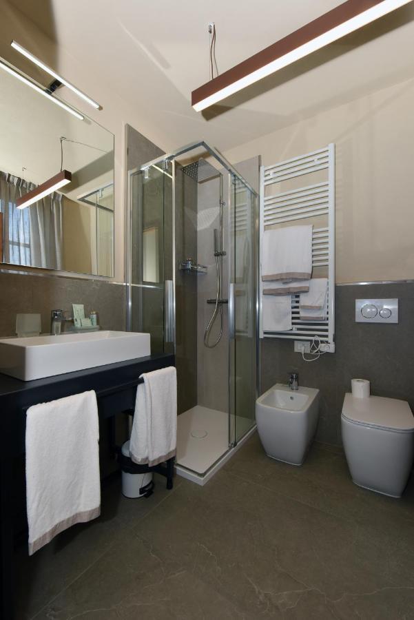 Cascina La Badia Bed & Breakfast Montegrosso dʼAsti Екстериор снимка