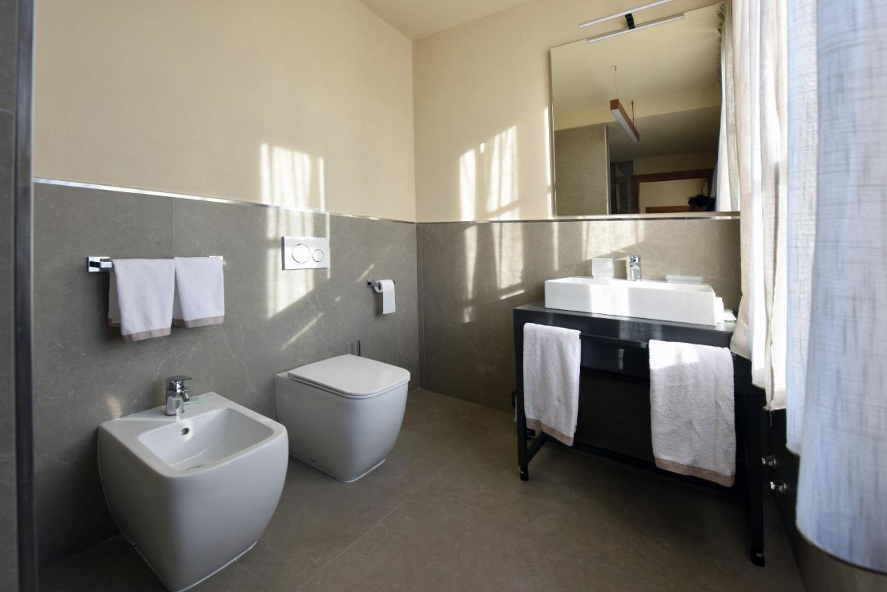 Cascina La Badia Bed & Breakfast Montegrosso dʼAsti Екстериор снимка