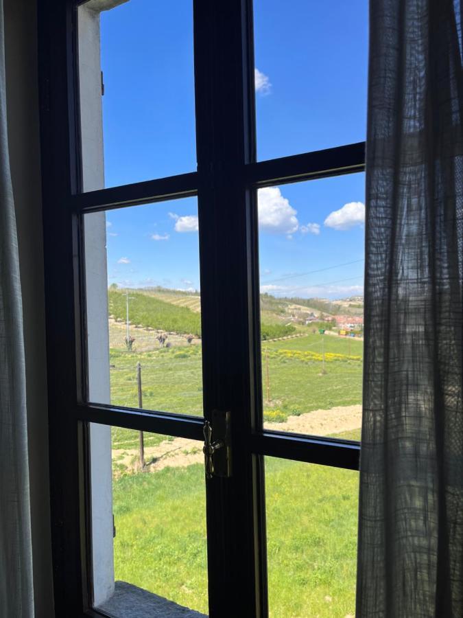 Cascina La Badia Bed & Breakfast Montegrosso dʼAsti Стая снимка